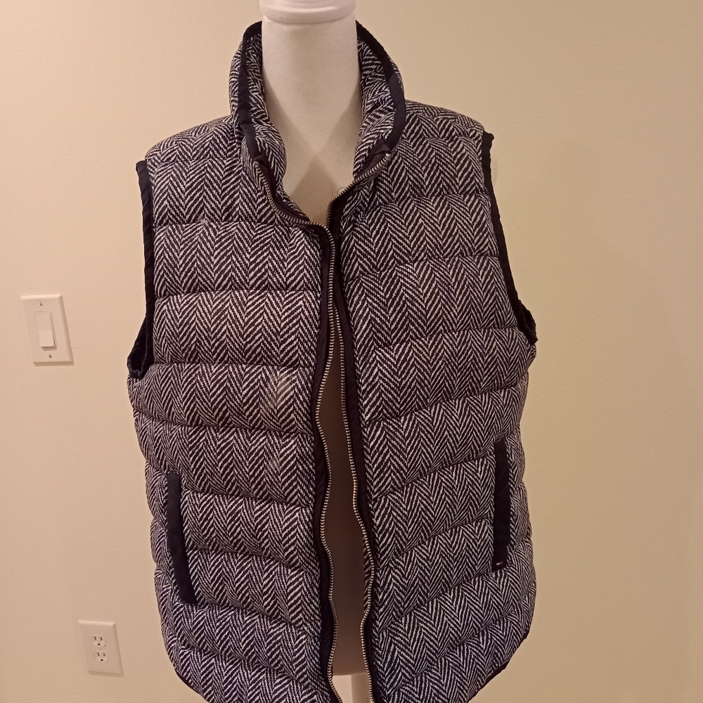 Women's Tommy Hilfiger Navy Blueand White Herringbone Vest.